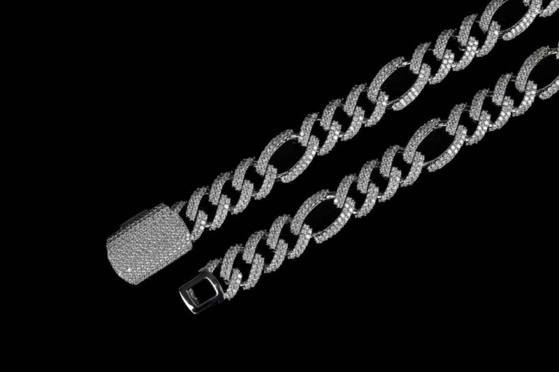 Miami Cuban Link Chain - Image 4