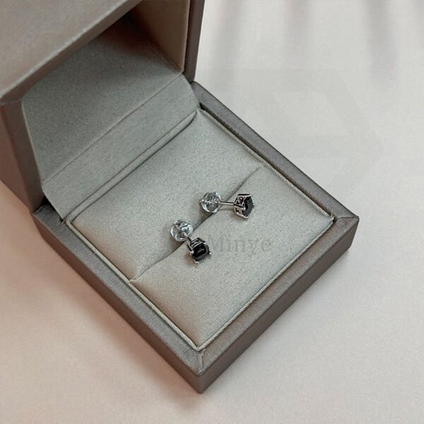 Elegant Alloy Black Stud Earrings - Image 8