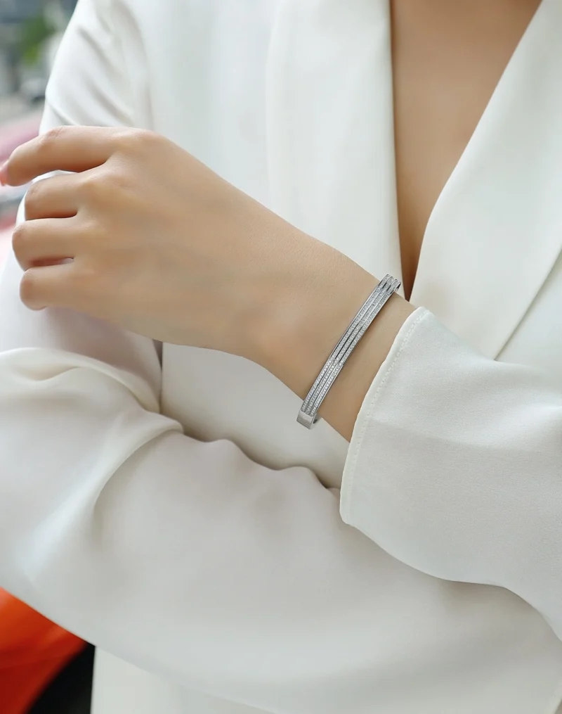 Moissanite Valentine's Wholesale OEM Factory Open Cuff Bracelet Micro Pave CZ Bangle for Women Luxury Jewelry Bulk MYB13168 - Image 2
