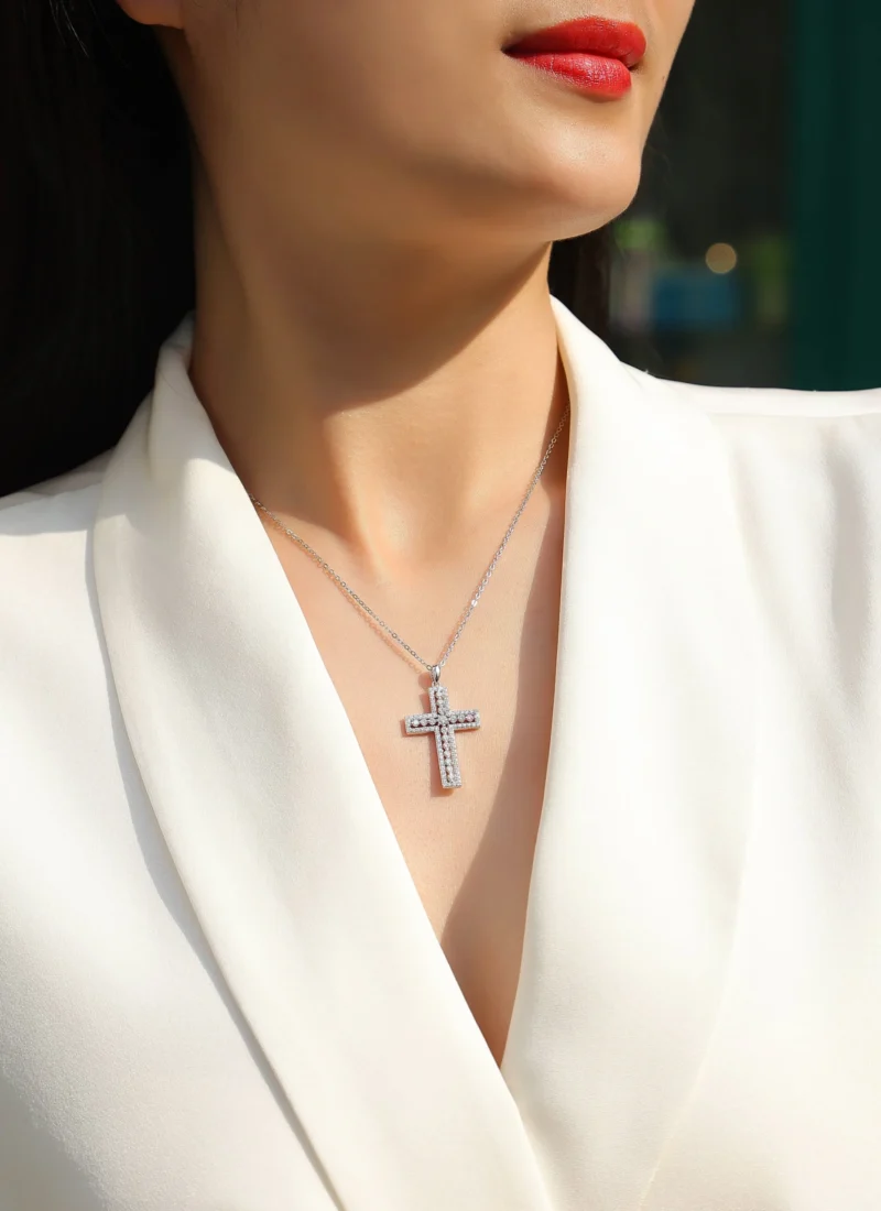 Cross Women Pendant Necklace Christmas Gift for Her 14K Gold D-color VVS1 Clarity Moissanite Hip-Hop Wholesale MYP13379 - Image 4
