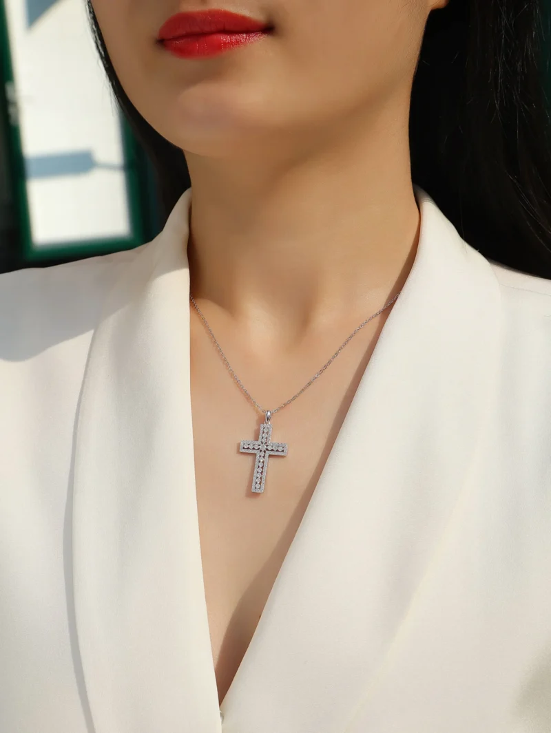 Cross Women Pendant Necklace Christmas Gift for Her 14K Gold D-color VVS1 Clarity Moissanite Hip-Hop Wholesale MYP13379 - Image 3